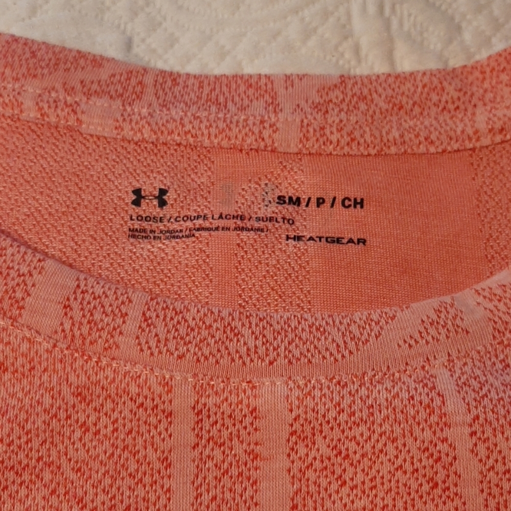 Top - Picture 2 of 2